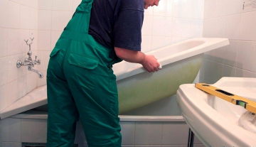 Как спасти старую ванну новым способом реставрации
